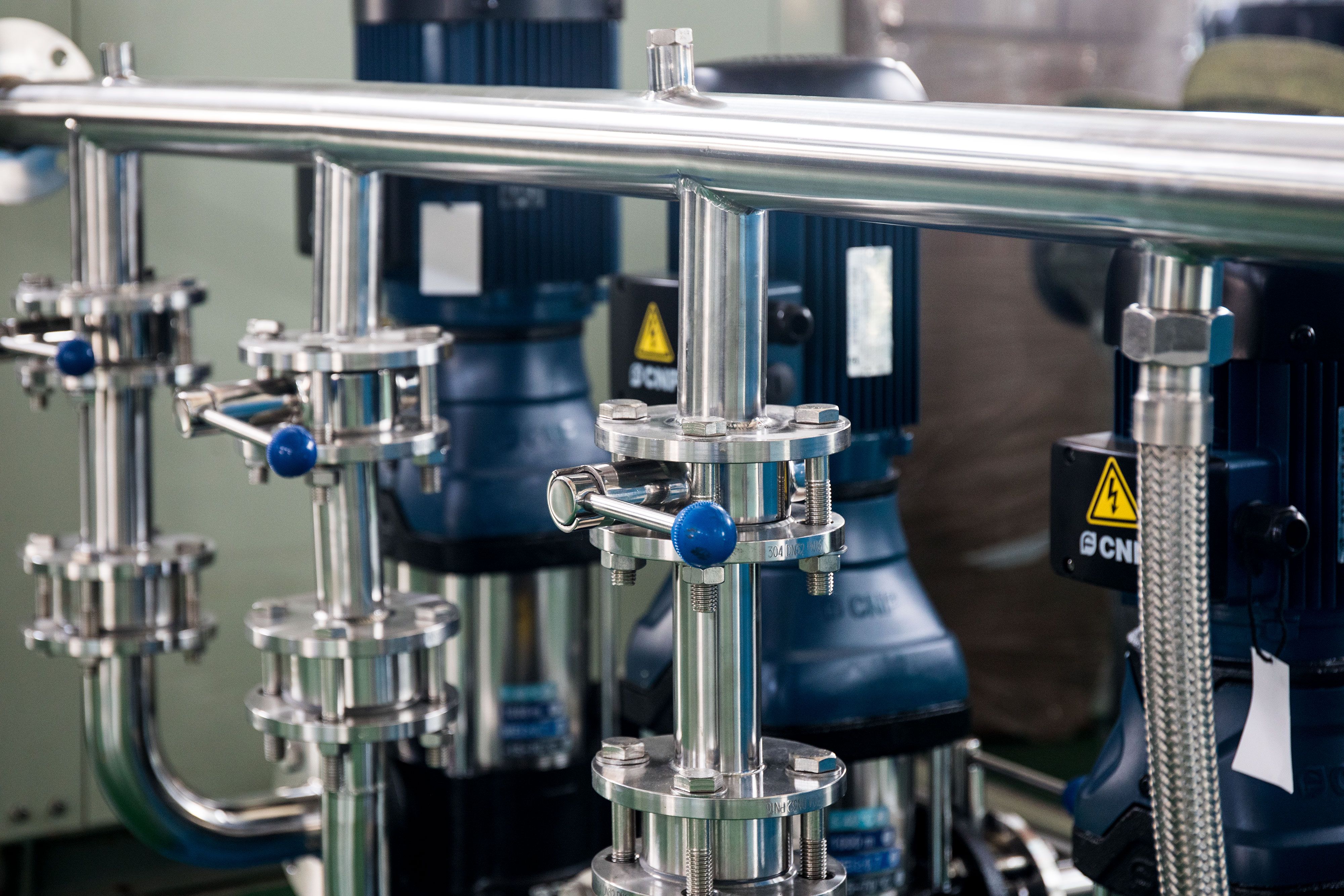 सर्फैक्टेन्ट र डिटर्जेन्ट अनुप्रयोगहरूमा इथानोलामाइन: कार्यहरू र सोर्सिङ विचारहरू